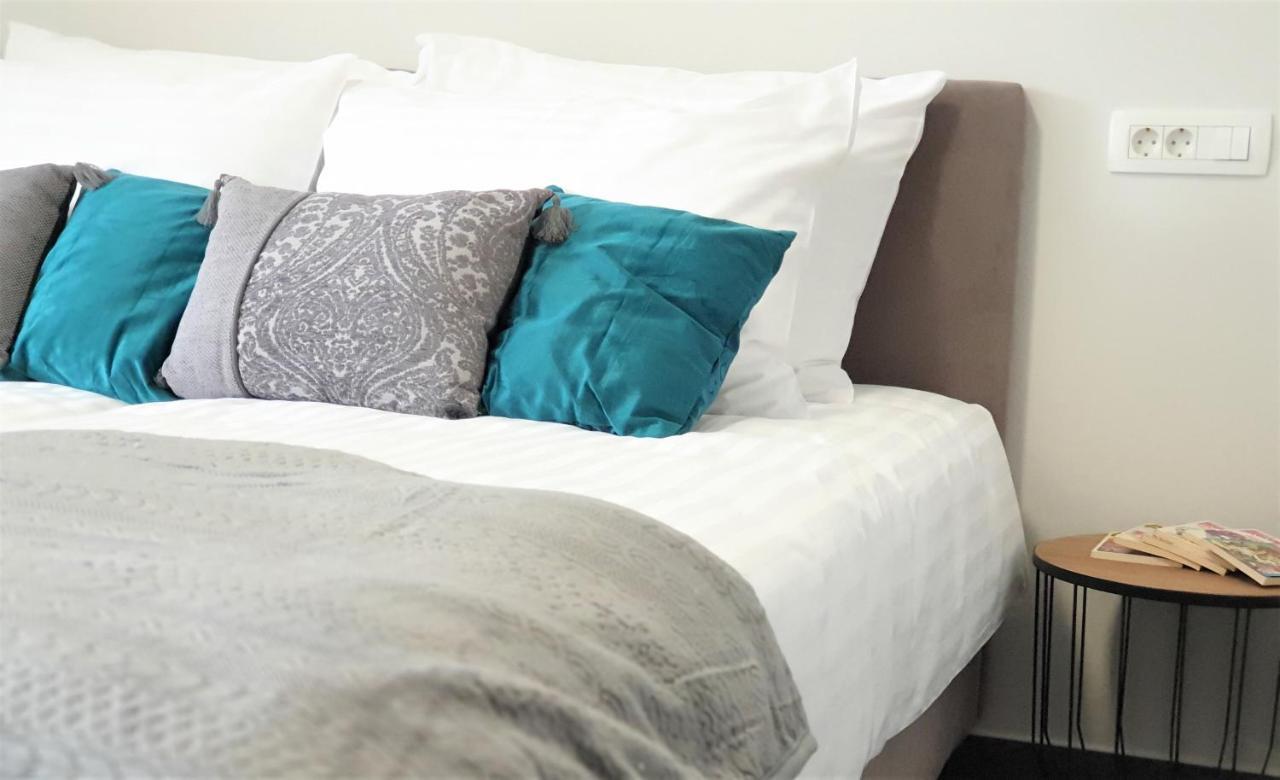 Smart Hostel สลาวอนสกีบรอด ภายนอก รูปภาพ